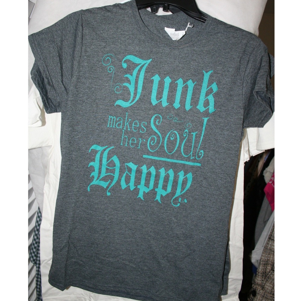 Gildan Junk Makes Her Soul Happy Graphic T-Shirt Gray Teal Womens Large